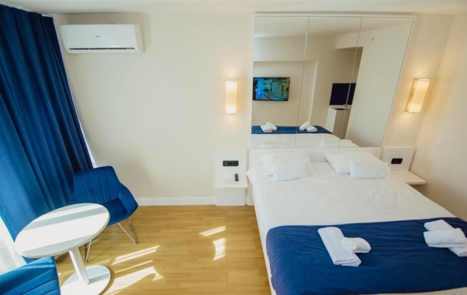 Panorama Black Sea View & Aparthotel Batumi Exterior photo